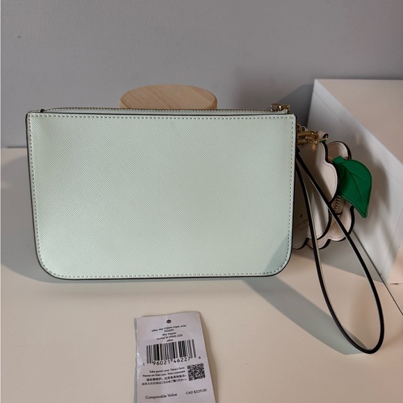 Kate Spade Day Tripper Triple Wristlet NWT - Picture 6 of 12